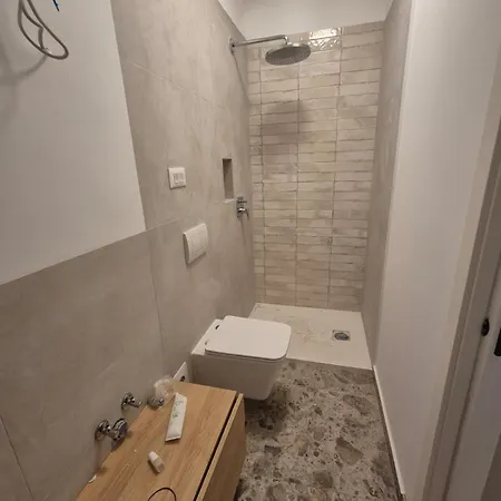 Omis Apartment - Near Beach And Town Center, Ground Floor With Small Garden Exterior foto