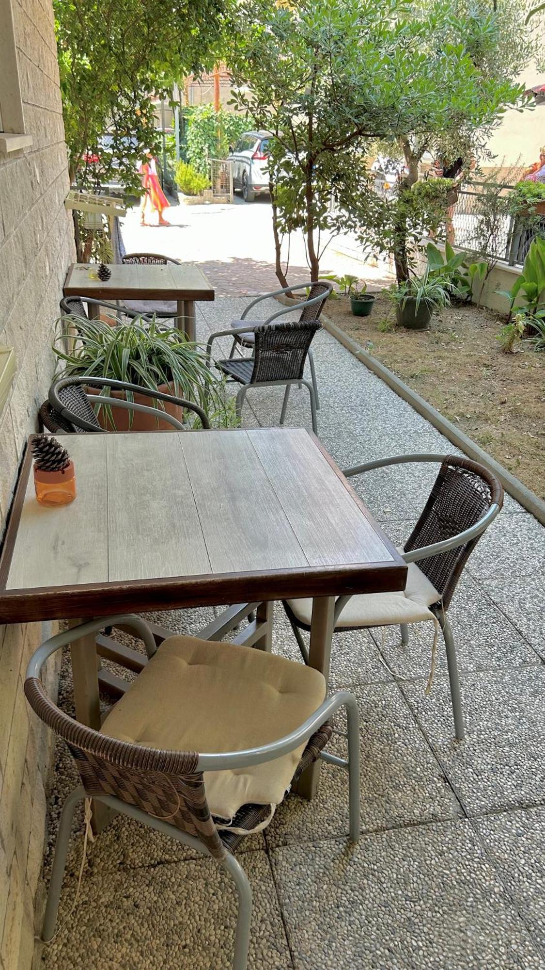 Apartment - Near And Town Center, Ground Floor With Small Garden